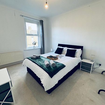 Cumberland House-2 Bed House Appartement Workington Buitenkant foto