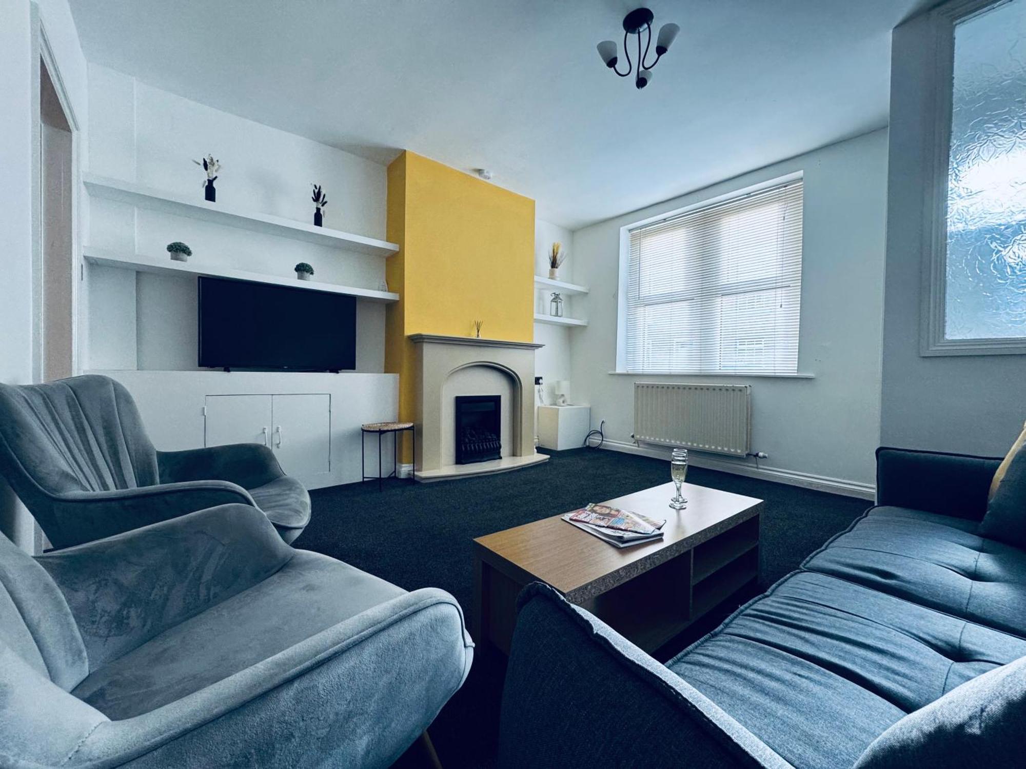 Cumberland House-2 Bed House Appartement Workington Buitenkant foto